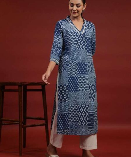 Women's Rayon Printed Straight Kurti With Pant Set